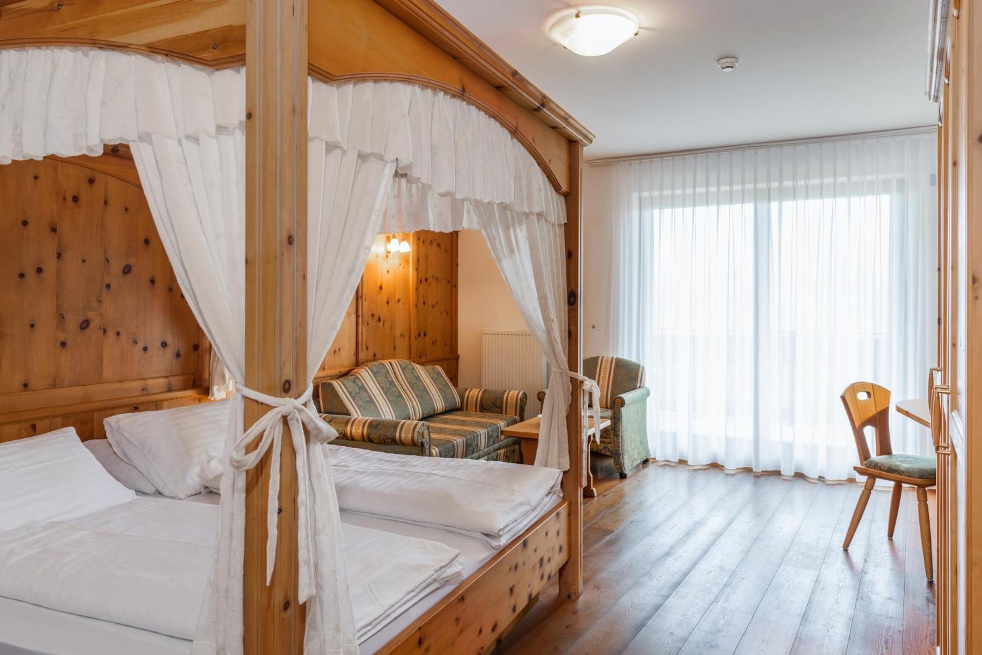Hotel Asterbel Prags Exteriör bild