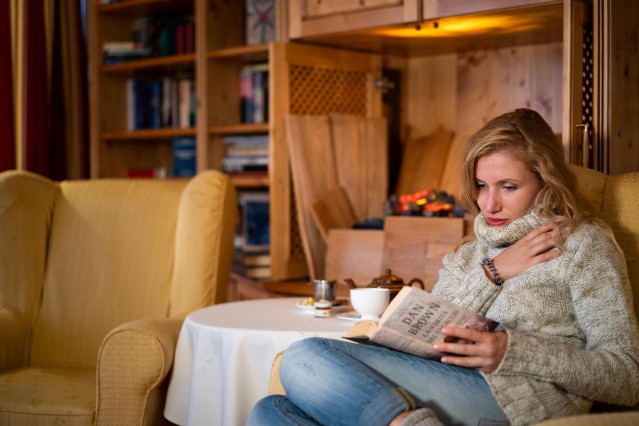 Hotel Asterbel Prags Exteriör bild
