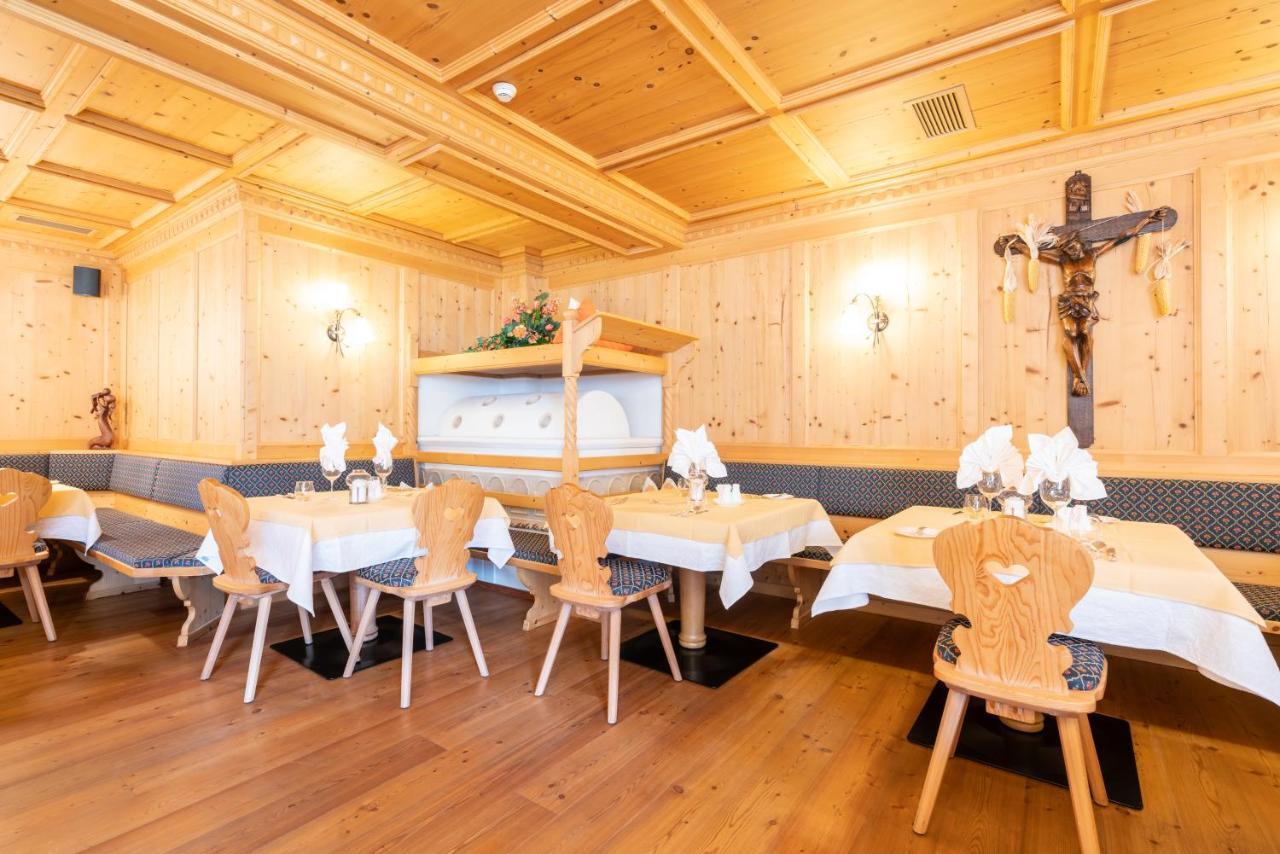 Hotel Asterbel Prags Exteriör bild