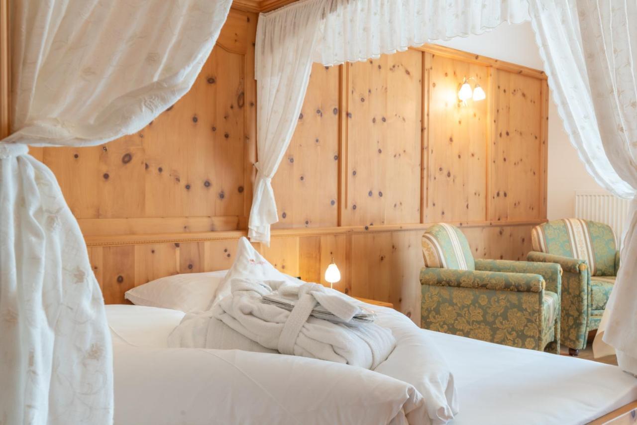 Hotel Asterbel Prags Exteriör bild